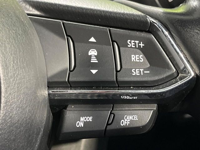 【マツダ・レーダークルーズコントロール】高速道路での長距離走行が楽に!自動で速度を保つクルーズコントロールが、衝突軽減システムと連携し、前方の車両を感知して車間を保つように速度調節してくれます!!