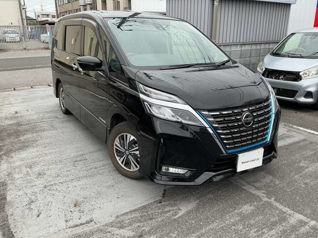 セレナ1.2 e-POWER ハイウェイスターV