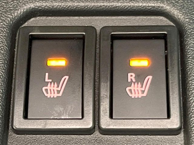 【シートヒーター】寒い日に重宝するシートヒーター!エアコンより早く温まってくれるので寒がりの人も安心ですね♪エアコンの温風は乾燥するから苦手、という方にもをおすすめです。