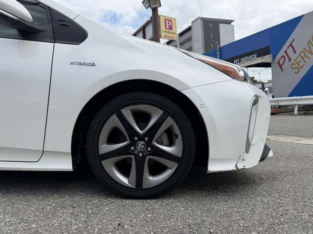 弊社は、お客さまのニーズにお応え出来るよう、豊富な車種を取り揃えております。お乗り換えの際も、是非、よろしくお願いいたします。