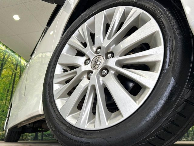�y����18�C���`�A���~�z�C�[���z�O�ςɃ}�b�`���������A���~�z�C�[���𑕒����Ă���܂��B�e��ЊO�A���~�z�C�[����A�X�^�b�h���X�^�C�����戵�����Ă���܂��B���񂲑��k����������