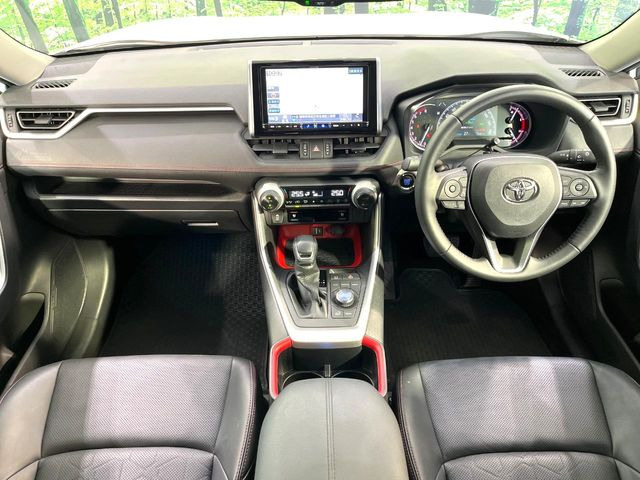 RAV42.0 アドベンチャー オフロードパッケージ 4WD