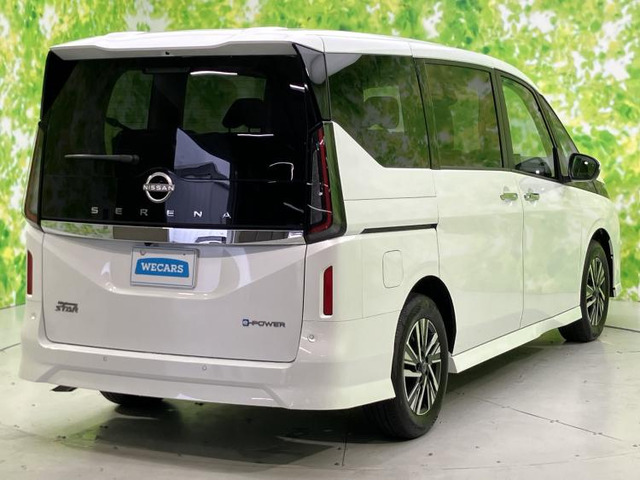 セレナ1.4 e-POWER ハイウェイスターV