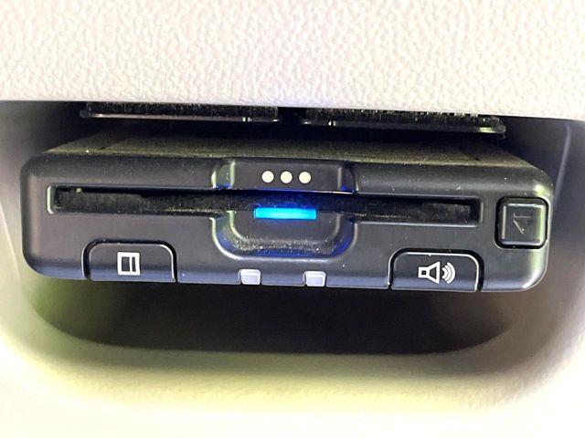 【ETC】高速道路の料金所をストレスなく通過!話題のスポットやサービスエリアに多い「スマートIC」利用時は必須のアイテムです。当店でセットアップを実施、ご納車当日からすぐにご利用いただけます!