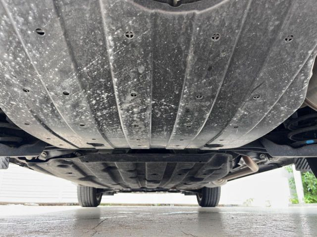 下回りがきれいなうちに、防錆加工の施工がオススメ。降雪地域はもちろん、沿岸部にお住いの方や、趣味でマリン・ウィンタースポーツをされる方にご好評いただいております。