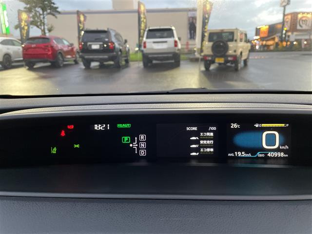 プリウス1.8 S セーフティ プラス