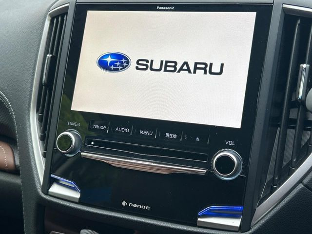 【純正ビルトインナビ】インテリアに溶け込むスタイリッシュな「専用設計ナビ」を装備♪視認性や操作性など基本性能にも優れ、より上質なカーライフをお楽しみいただけます。