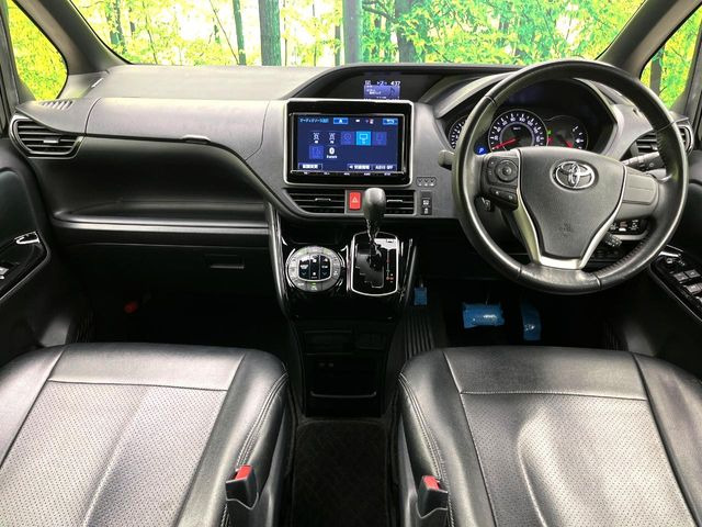 ヴォクシー2.0 ZS