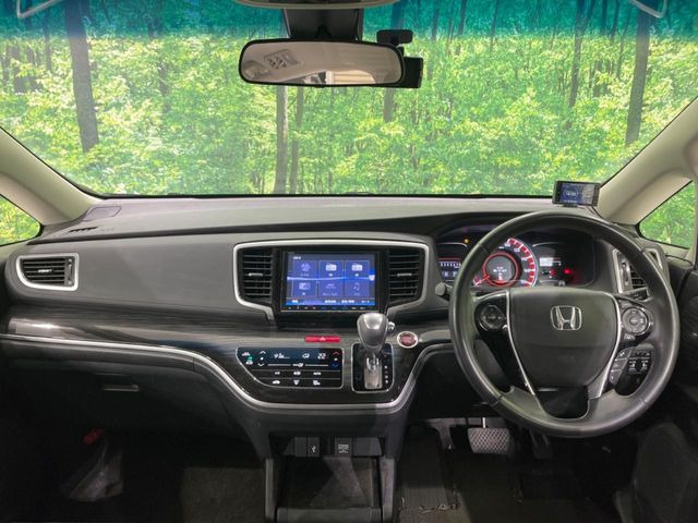 オデッセイ2.4 アブソルート X ホンダ センシング