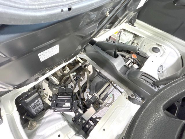 親切・丁寧な専門メカニックスタッフが応対!・車検・点検整備・事故等の修理などアフターサービスも安心。お車のカスタマイズもネクステージのサービススタッフまでご相談ください!