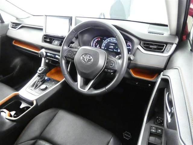 RAV42.0 アドベンチャー 4WD
