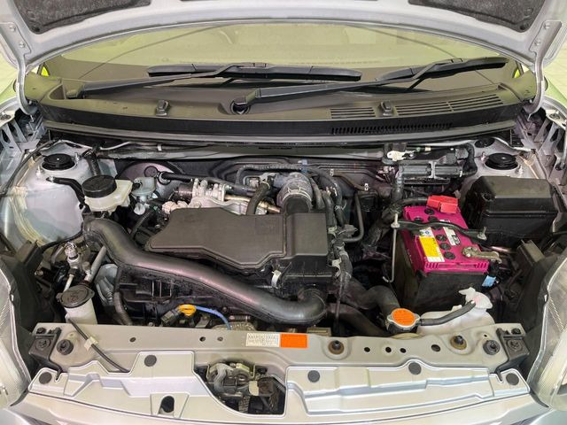 親切・丁寧な専門メカニックスタッフが応対!・車検・点検整備・事故等の修理などアフターサービスも安心。お車のカスタマイズもネクステージのサービススタッフまでご相談ください!