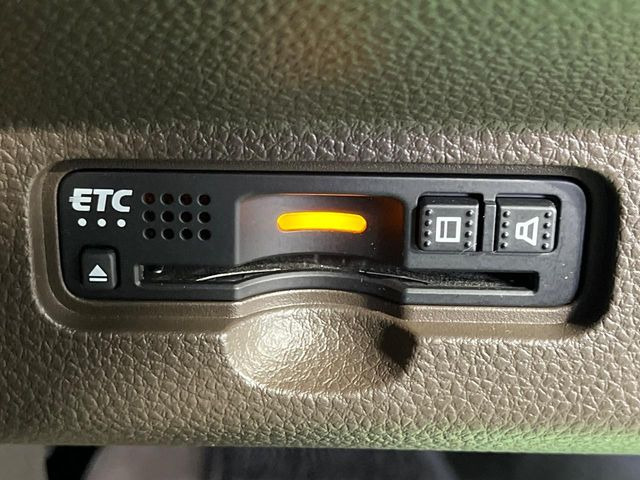 【ETC】高速道路の料金所をストレスなく通過!話題のスポットやサービスエリアに多い「スマートIC」利用時は必須のアイテムです。当店でセットアップを実施、ご納車当日からすぐにご利用いただけます!