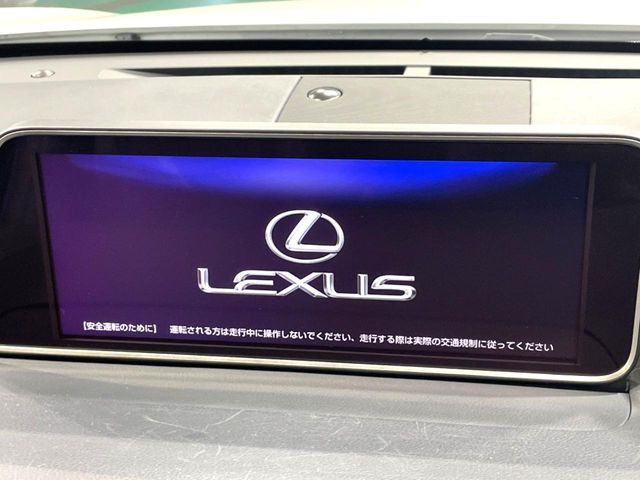 【12.3インチワイドナビ】高級感とインパクトのある大型ワイドナビを装備。各種オーディオ操作はもちろん、横長ワイド画面でのマップ2分割表示など、利便性も高いナビです♪