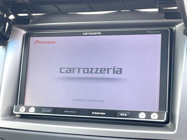【ナビゲーション】使いやすいナビで目的地までしっかり案内してくれます。各種オーディオ再生機能も充実しており、お車の運転がさらに楽しくなります!!