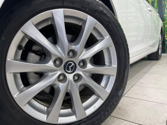�y����17�C���`�A���~�z�C�[���z�O�ςɃ}�b�`���������A���~�z�C�[���𑕒����Ă���܂��B�e��ЊO�A���~�z�C�[����A�X�^�b�h���X�^�C�����戵�����Ă���܂��B���񂲑��k����������