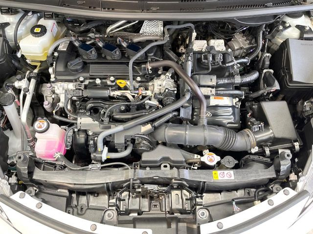 親切・丁寧な専門メカニックスタッフが応対!・車検・点検整備・事故等の修理などアフターサービスも安心。お車のカスタマイズもネクステージのサービススタッフまでご相談ください!