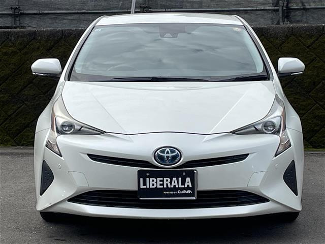 プリウス1.8 S
