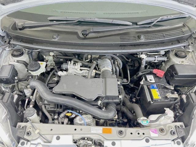 親切・丁寧な専門メカニックスタッフが応対!・車検・点検整備・事故等の修理などアフターサービスも安心。お車のカスタマイズもネクステージのサービススタッフまでご相談ください!