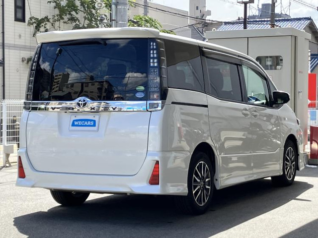 ヴォクシー2.0 ZS
