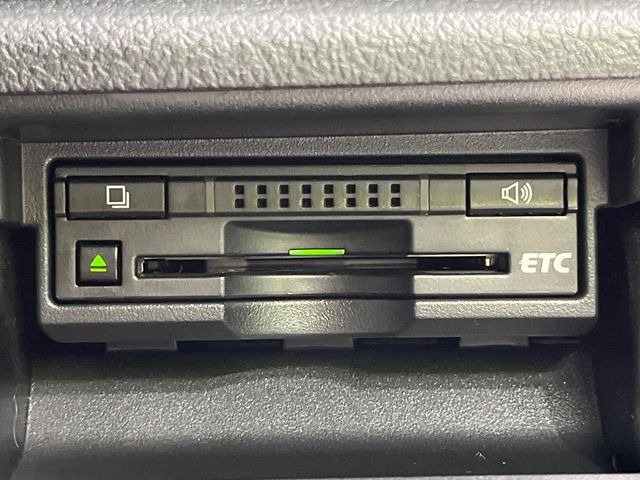 【ETC】高速道路の料金所をストレスなく通過!話題のスポットやサービスエリアに多い「スマートIC」利用時は必須のアイテムです。当店でセットアップを実施、ご納車当日からすぐにご利用いただけます!