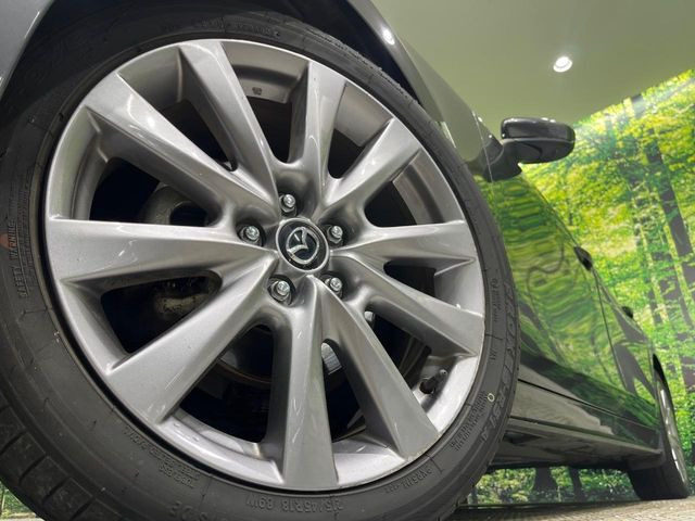 �y����18�C���`�A���~�z�C�[���z�O�ςɃ}�b�`���������A���~�z�C�[���𑕒����Ă���܂��B�e��ЊO�A���~�z�C�[����A�X�^�b�h���X�^�C�����戵�����Ă���܂��B���񂲑��k����������