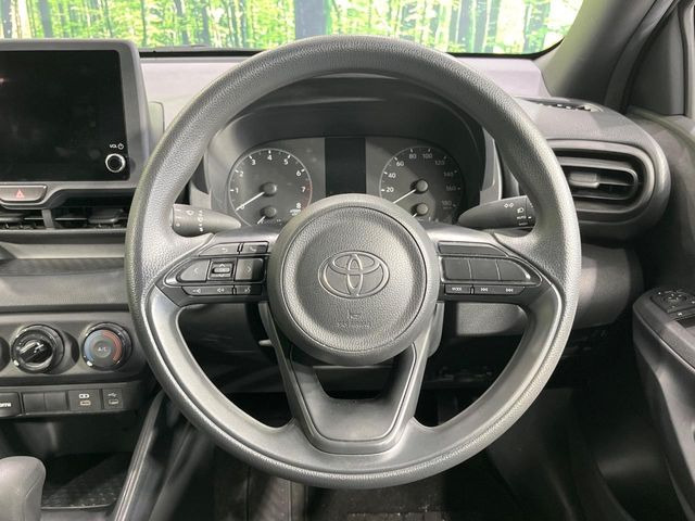 【ステアリングスイッチ】運転中、前方から目線をそらすことなく、オーディオ等の操作が可能な便利機能!安心&快適なドライブを演出してくれます♪