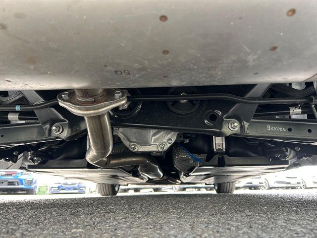 下回りがきれいなうちに、防錆加工の施工がオススメ。降雪地域はもちろん、沿岸部にお住いの方や、趣味でマリン・ウィンタースポーツをされる方に大変好評いただいております。