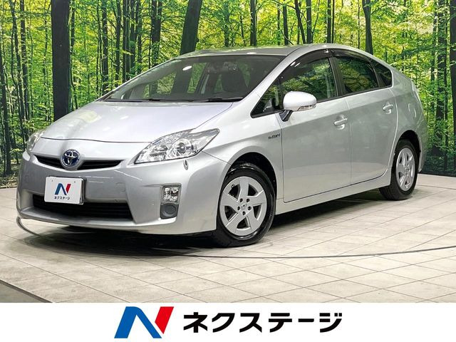 プリウス1.8 L