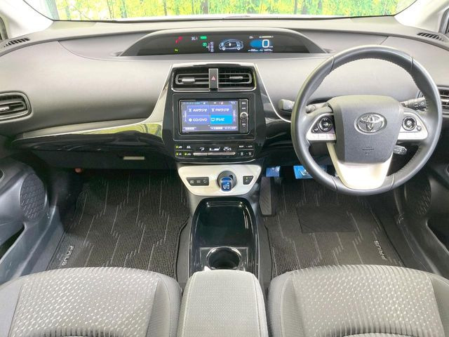 プリウス1.8 S セーフティ プラス