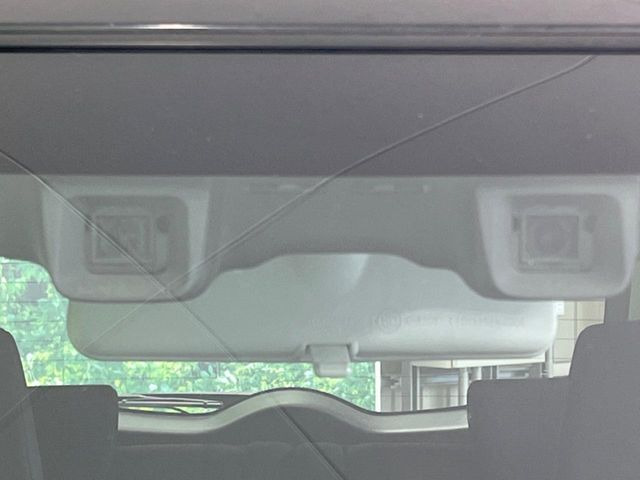 【スズキ セーフティサポート】走行中に前方の車両等を認識し、衝突しそうな時は警報とブレーキで衝突回避と被害軽減をアシスト。より安全にドライブをお楽しみいただけます。