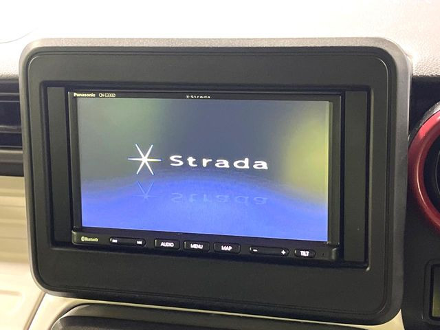 【ナビゲーション】使いやすいナビで目的地までしっかり案内してくれます。各種オーディオ再生機能も充実しており、お車の運転がさらに楽しくなります!!
