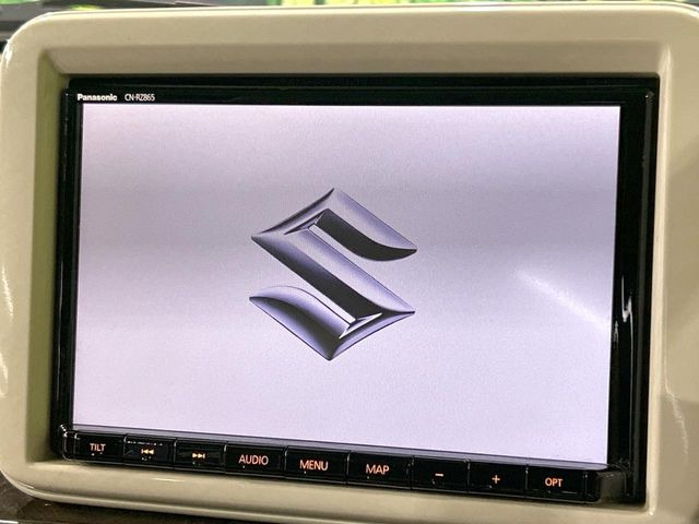 【純正ナビ】人気の純正ナビを装備。オーディオ機能も充実しており、Bluetooth接続すればお持ちのスマホやMP3プレイヤーの音楽を再生可能!毎日の運転がさらに楽しくなります!!