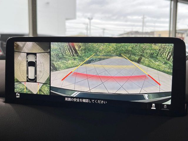 【360&deg;ビューモニター】専用のカメラにより、上から見下ろしたような視点で360度クルマの周囲を確認することができます☆死角部分も確認しやすく、狭い場所での切り返しや駐車もスムーズに行えます。