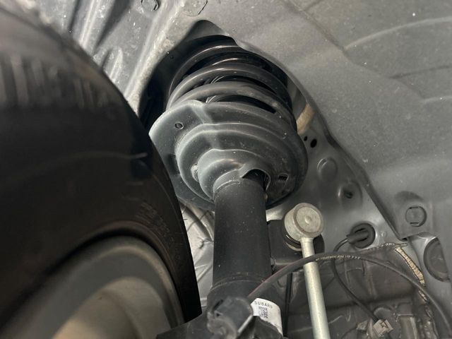下回りの劣化予防の為の防錆加工の施工も承っております。降雪地域はもちろん、沿岸部にお住いの方や、趣味でマリン・ウィンタースポーツをされる方に大変好評いただいております。