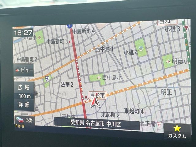 ●純正ナビ:一体感のあるナビは、高級感ある車内を演出してくれます。オーディオ機能も充実しておりますので、運転もより楽しめます♪