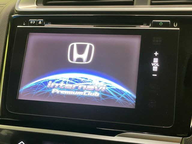 フィット1.5 ハイブリッド Fパッケージ