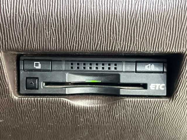 【ETC】高速道路の料金所をストレスなく通過!話題のスポットやサービスエリアに多い「スマートIC」利用時は必須のアイテムです。当店でセットアップを実施、ご納車当日からすぐにご利用いただけます!