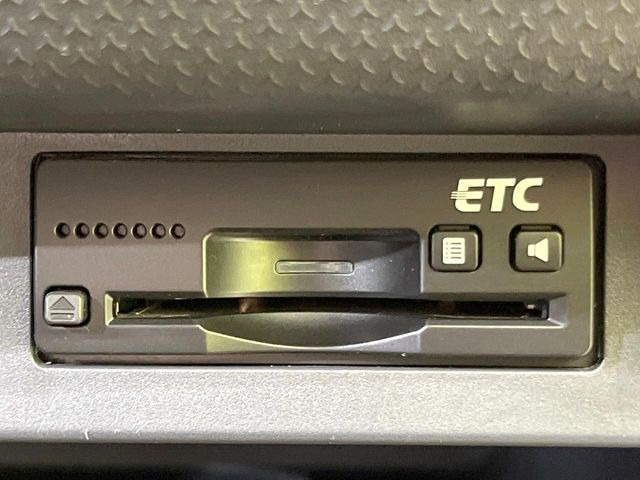 【ETC】高速道路の料金所をストレスなく通過!話題のスポットやサービスエリアに多い「スマートIC」利用時は必須のアイテムです。当店でセットアップを実施、ご納車当日からすぐにご利用いただけます!