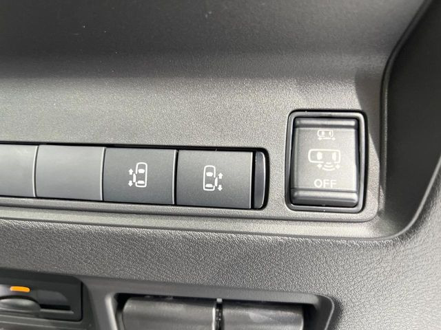 セレナ1.4 e-POWER ハイウェイスターV