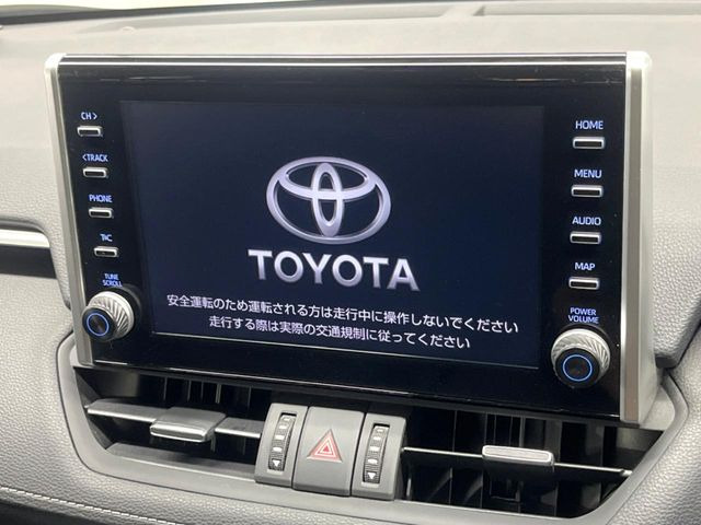 【純正ナビ】人気の純正ナビを装備。オーディオ機能も充実しており、Bluetooth接続すればお持ちのスマホやMP3プレイヤーの音楽を再生可能!毎日の運転がさらに楽しくなります!!