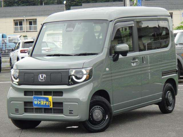 ★走行わずか4290キロ!綺麗な室内!内装・外装ともに程度上物です!純正8インチナビ・フルセグTV!前後車内ドライブレコーダー!装備も充実の一押し車、お急ぎ下さい!★