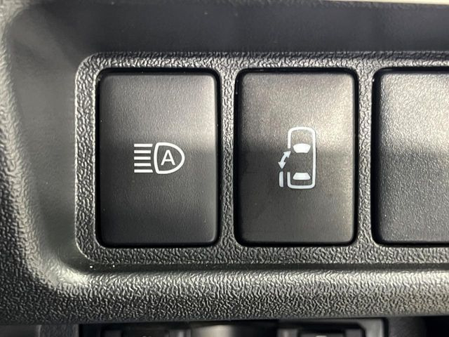 【パワースライドドア】スマートキーや運転席のスイッチでスライドドアの開閉が可能♪電動だから力を入れてドアを開ける必要が無く、小さいお子様でも、重い荷物を持っている時もラクに開け閉めできます♪