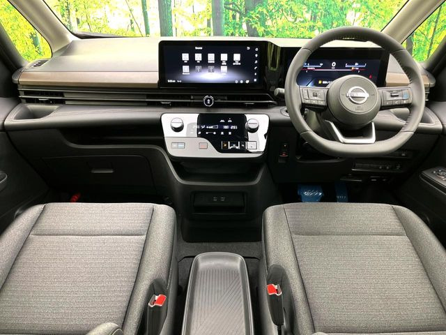 セレナ1.4 e-POWER ハイウェイスターV