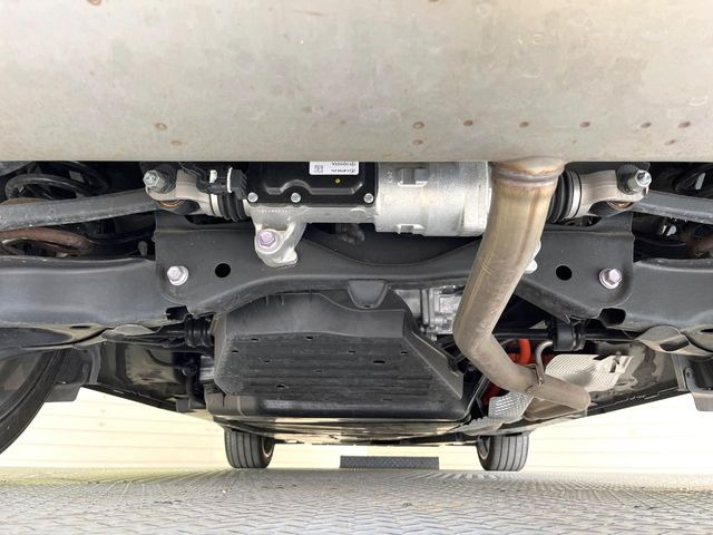 下回りがきれいなうちに、防錆加工の施工がオススメ。降雪地域はもちろん、沿岸部にお住いの方や、趣味でマリン・ウィンタースポーツをされる方に大変好評いただいております。