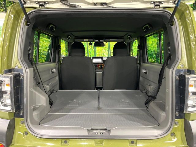 普段のお買い物や通勤、送迎等に十分な荷室スペースを確保しております。セカンドシートを倒すと、大きな荷物の積載も可能です♪