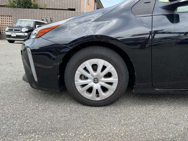 弊社は、お客さまのニーズにお応え出来るよう、豊富な車種を取り揃えております。お乗り換えの際も、是非、よろしくお願いいたします。