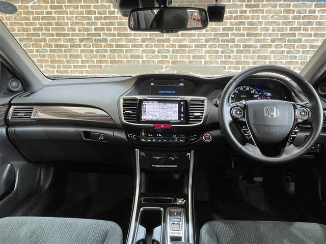 アコードハイブリッド2.0 LX