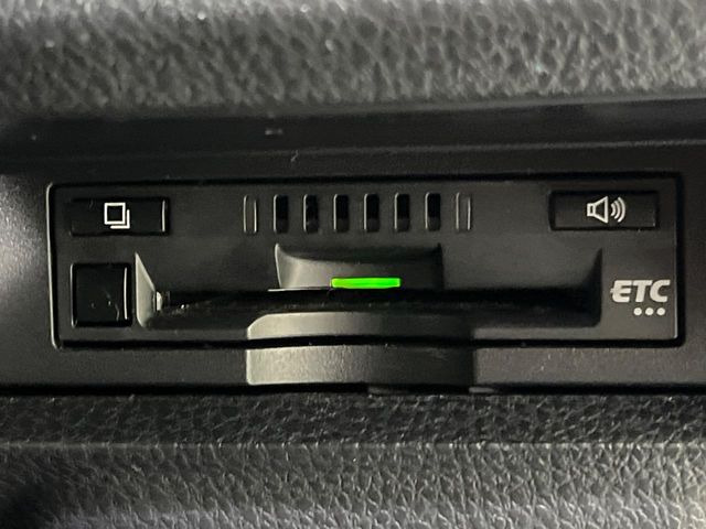 【ETC】高速道路の料金所をストレスなく通過!話題のスポットやサービスエリアに多い「スマートIC」利用時は必須のアイテムです。当店でセットアップを実施、ご納車当日からすぐにご利用いただけます!
