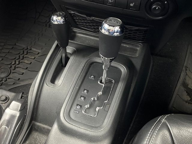 ●シフトノブの使用感も少なく、良好な状態です。